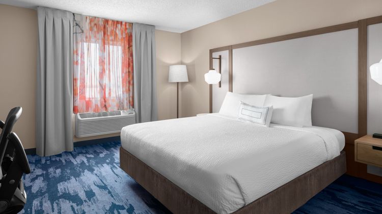 Fairfield Inn by Marriott Room