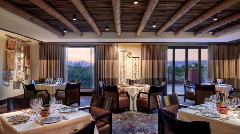<b>Sheraton Grand at Wild Horse Pass Restaurant</b>. Images powered by <a href="https://www.leonardoworldwide.com/" title="Leonardo Worldwide" target="_blank">Leonardo</a>.