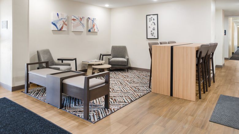 <b>Candlewood Suites Lake Charles-Sulphur Lobby</b>. Images powered by <a href="https://www.leonardoworldwide.com/" title="Leonardo Worldwide" target="_blank">Leonardo</a>.