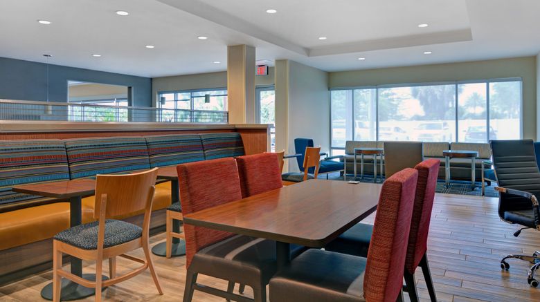 <b>TownePlace Suites Jacksonville East Restaurant</b>. Images powered by <a href="https://www.leonardoworldwide.com/" title="Leonardo Worldwide" target="_blank">Leonardo</a>.