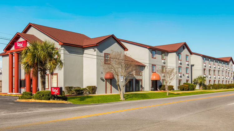 Red Roof Inn & Stes Pensacola-NAS Corry Exterior