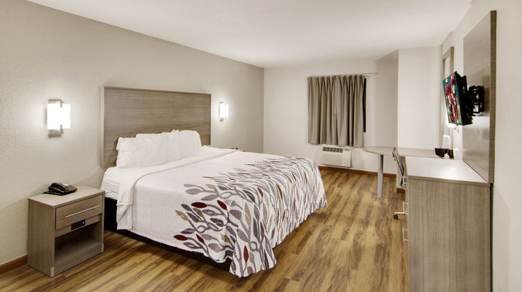 Red Roof Inn & Stes Pensacola-NAS Corry Room
