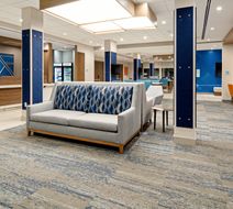 Holiday Inn Express & Suites Millennium Lobby