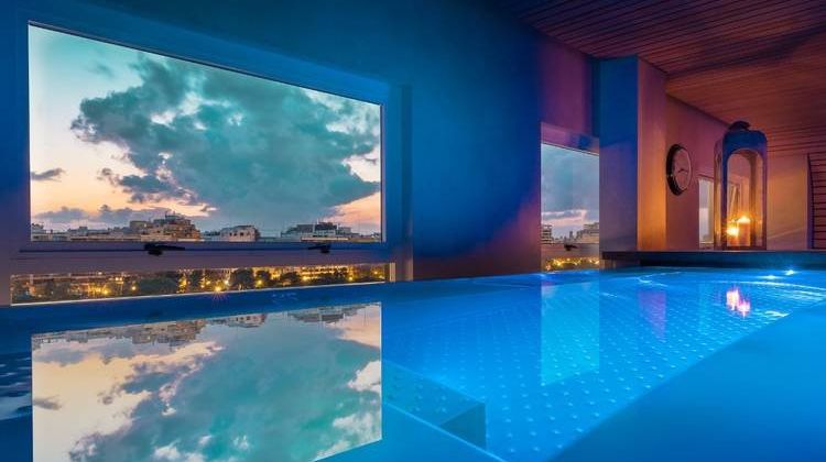 SH Valencia Palace Pool