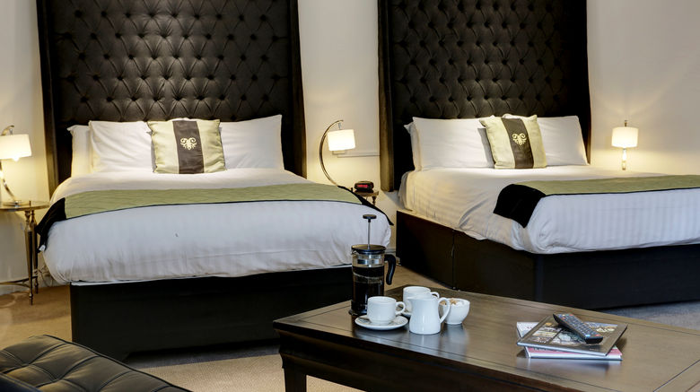 <b>Barons Court Hotel Room</b>. Images powered by <a href="https://www.leonardoworldwide.com/" title="Leonardo Worldwide" target="_blank">Leonardo</a>.
