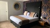 <b>Barons Court Hotel Room</b>. Images powered by <a href="https://www.leonardoworldwide.com/" title="Leonardo Worldwide" target="_blank">Leonardo</a>.
