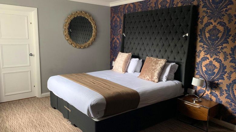 <b>Barons Court Hotel Room</b>. Images powered by <a href="https://www.leonardoworldwide.com/" title="Leonardo Worldwide" target="_blank">Leonardo</a>.