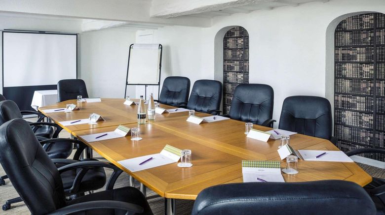 <b>Barons Court Hotel Meeting</b>. Images powered by <a href="https://www.leonardoworldwide.com/" title="Leonardo Worldwide" target="_blank">Leonardo</a>.