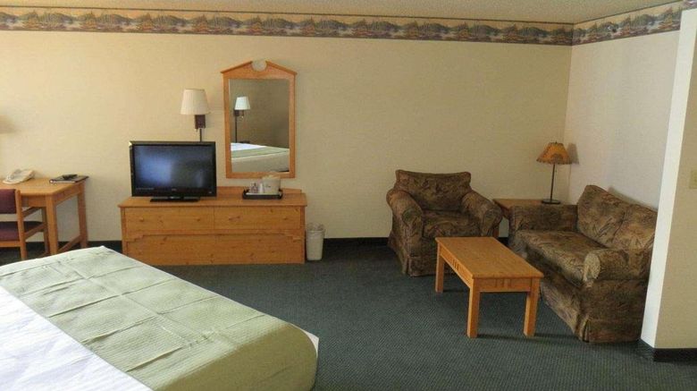 <b>Cobblestone Hotel & Suites Ladysmith Room</b>. Images powered by <a href="https://www.leonardoworldwide.com/" title="Leonardo Worldwide" target="_blank">Leonardo</a>.