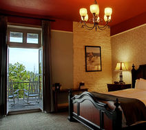 1886 Crescent Hotel & Spa Room