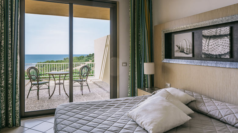 <b>Mangias Cala Regina Seaview Resort Room</b>. Images powered by <a href="https://www.leonardoworldwide.com/" title="Leonardo Worldwide" target="_blank">Leonardo</a>.