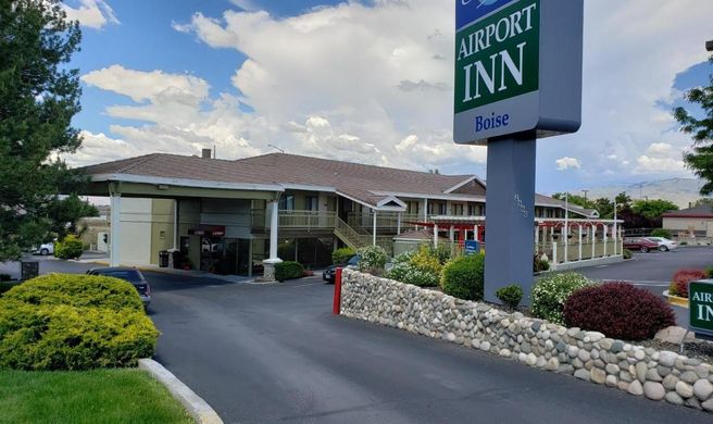 Airport Inn Exterior