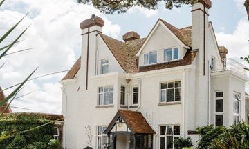 Merchants Manor
