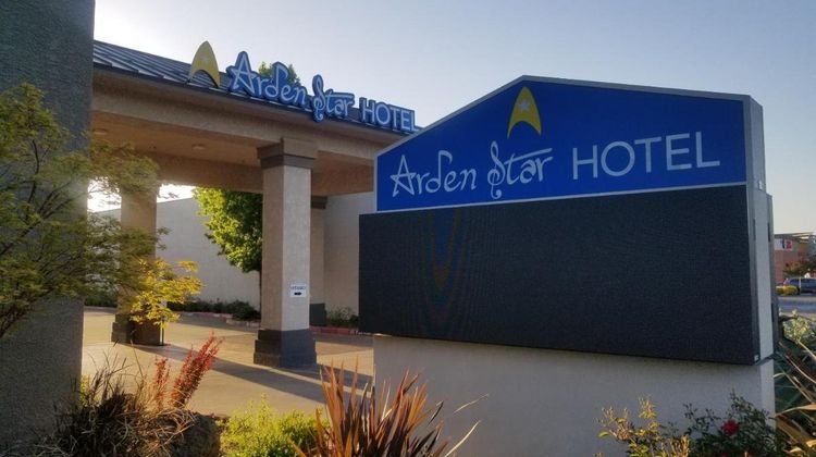 Arden Star Hotel Exterior