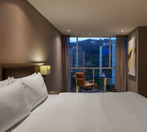 Binn Hotel Room