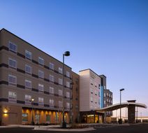 Fairfield Inn-Stes Airport-Gateway Park Exterior