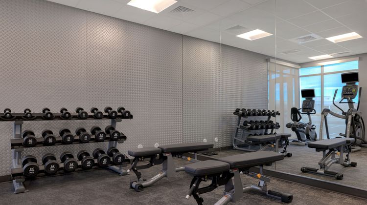 Fairfield Inn-Stes Airport-Gateway Park Recreation