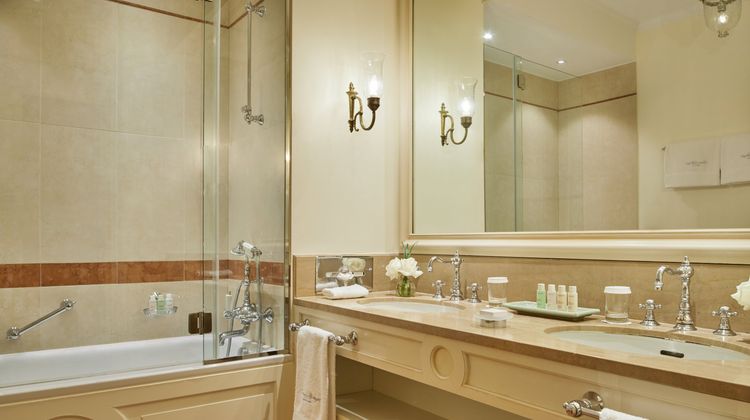 Hotel Beau-Rivage Room