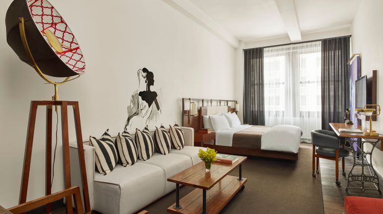 Refinery Hotel Suite