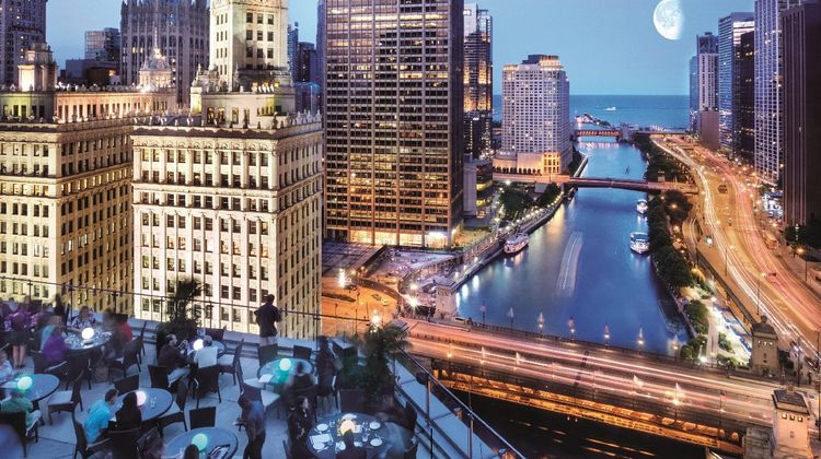 Trump Chicago Exterior