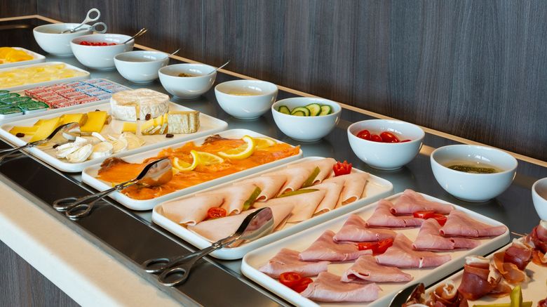 <b>Hotel Roi Soleil Prestige Plaisir Restaurant</b>. Images powered by <a href="https://www.leonardoworldwide.com/" title="Leonardo Worldwide" target="_blank">Leonardo</a>.