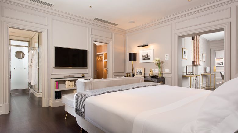 <b>Portrait Firenze Suite</b>. Images powered by <a href="https://www.leonardoworldwide.com/" title="Leonardo Worldwide" target="_blank">Leonardo</a>.