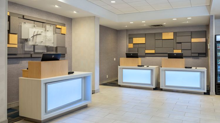 Holiday Inn Express Toronto Downtown Exterior