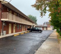 Red Carpet Inn Norristown Exterior