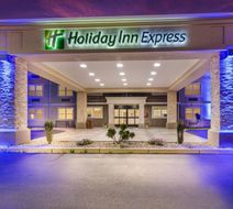 Holiday Inn Express Plymouth Exterior