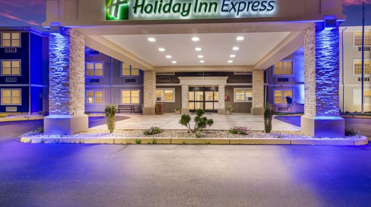 Holiday Inn Express Plymouth Exterior