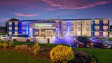 Holiday Inn Express Plymouth Exterior
