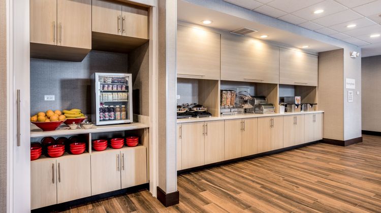 TownePlace Suites Chicago Waukegan Restaurant