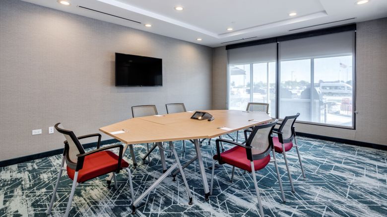 <b>TownePlace Suites Chicago Waukegan Meeting</b>. Images powered by <a href="https://www.leonardoworldwide.com/" title="Leonardo Worldwide" target="_blank">Leonardo</a>.
