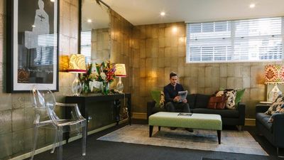 Gilmer Apartment Hotel