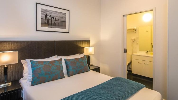 Gilmer Apartment Hotel Room