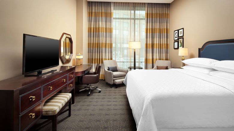 <b>Sheraton McKinney Hotel Room</b>. Images powered by <a href="https://www.leonardoworldwide.com/" title="Leonardo Worldwide" target="_blank">Leonardo</a>.
