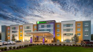 Holiday Inn Express & Suites Wildwood