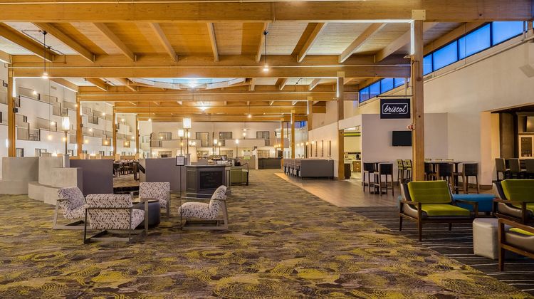 enVision Hotel & Conference Center Lobby