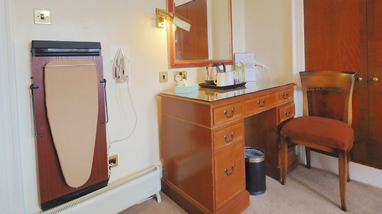<b>Royal Hotel Room</b>. Images powered by <a href="https://www.leonardoworldwide.com/" title="Leonardo Worldwide" target="_blank">Leonardo</a>.