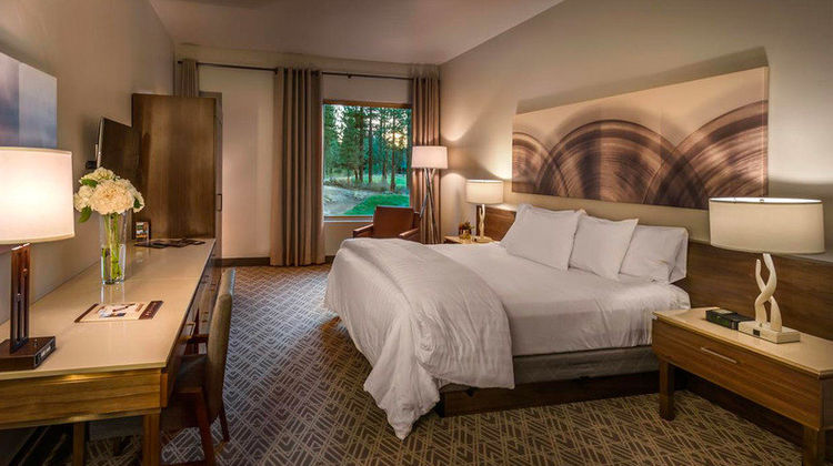 Nakoma Golf Resort Room