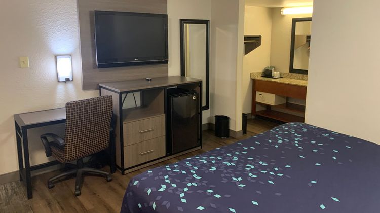 Red Carpet Inn Alexandria Room