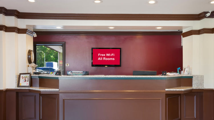 Red Roof Inn Dillon, SC Lobby
