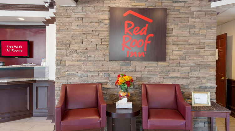 Red Roof Inn Dillon, SC Lobby