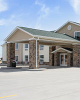 Cobblestone Inn & Suites