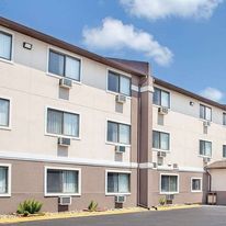 Boarders Inn & Suites