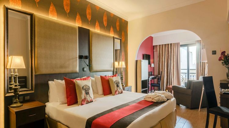 The Victoria Hotel Room