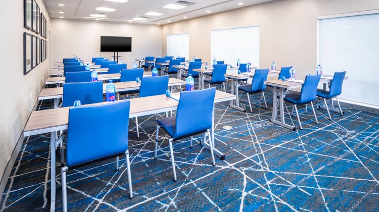 Holiday Inn Express & Suites-City Center Meeting