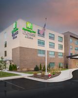 Holiday Inn Express & Suites-City Center