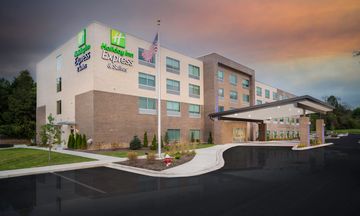 Holiday Inn Express & Suites-City Center