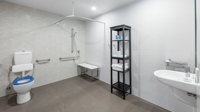 <b>Meriton Suites Sydney Airport Room</b>. Images powered by <a href="https://www.leonardoworldwide.com/" title="Leonardo Worldwide" target="_blank">Leonardo</a>.